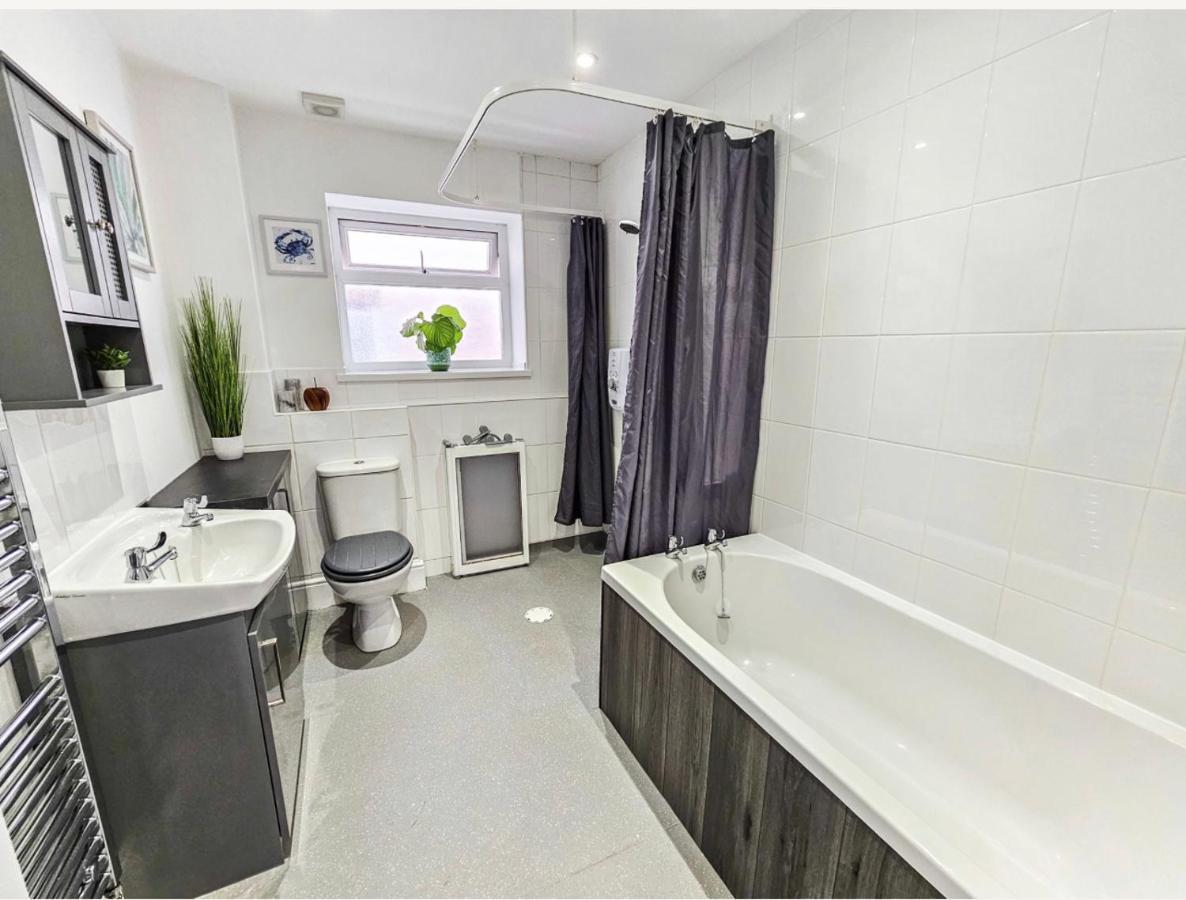 Two Bedroom Detached Modern Bungalow Close To Plymouth Argyle Fc Екстериор снимка